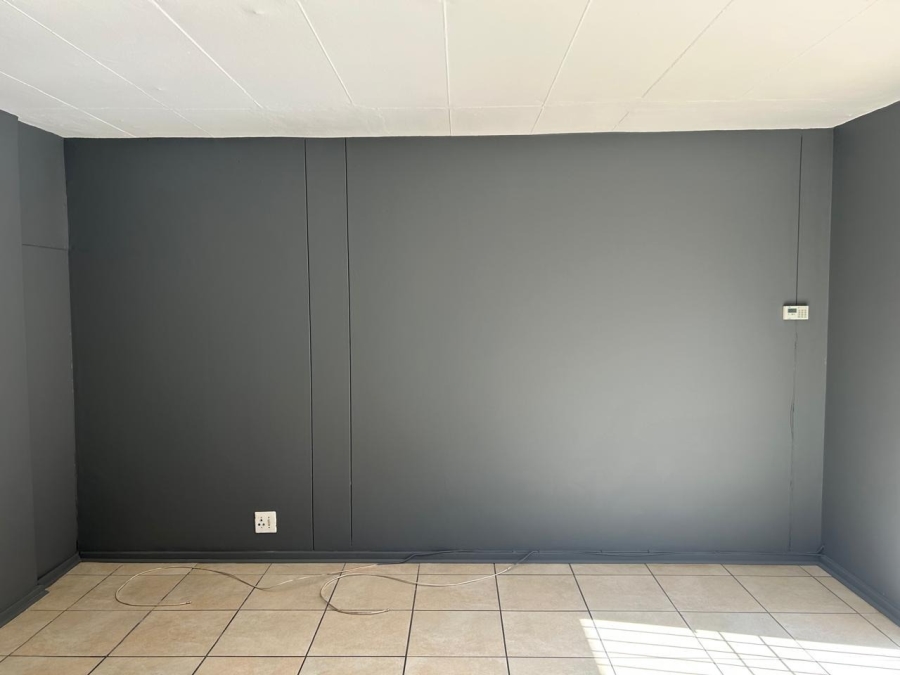 1 Bedroom Property for Sale in Potchefstroom North West